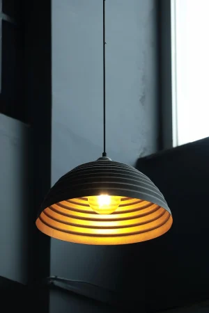 ECLIPSE MINIMALIST LAMP